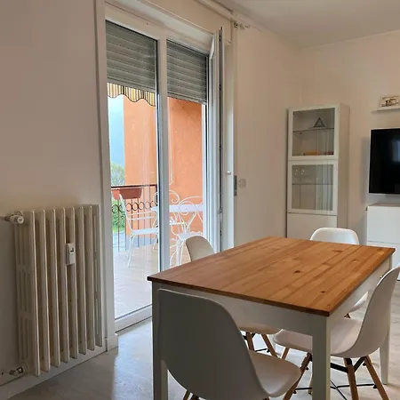 Apartment Kibilu - Elegant View - Balcony & Parking Luino