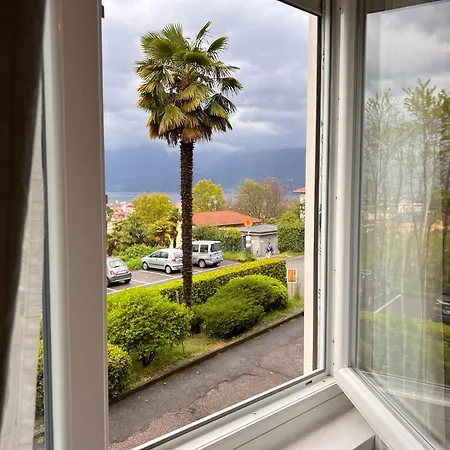 Kibilu - Elegant View - Balcony & Parking Apartment Luino
