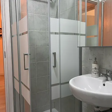 Apartment Kibilu - Elegant View - Balcony & Parking