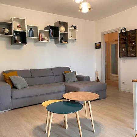 Apartment Kibilu - Elegant View - Balcony & Parking *
